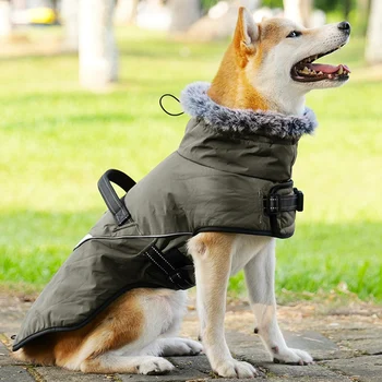 Зимняя куртка для собак, пальто со шлейкой для маленьких и крупных собак, теплая одежда для щенков с меховым воротником, непромокаемый наряд для лабрадора и французского бульдога